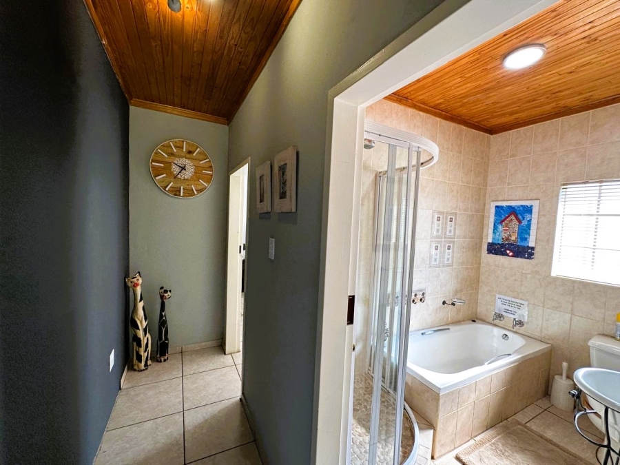 7 Bedroom Property for Sale in Deneysville Free State